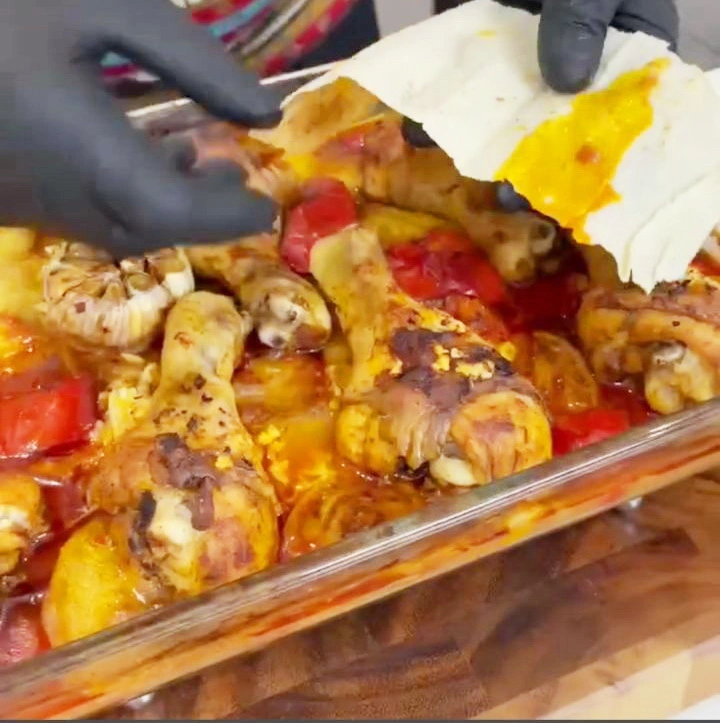 طريقة عمل دجاج مع بطاطا بالفرن